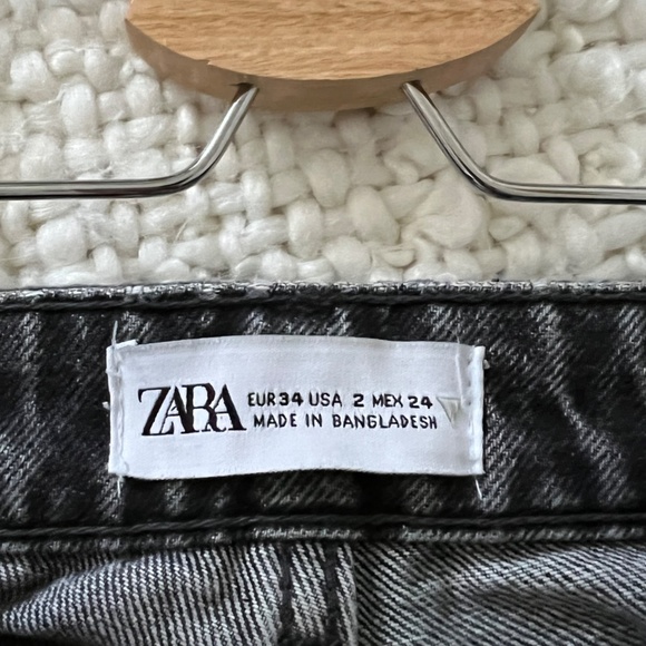 Zara - High-waisted mom jeans - Picture 3 of 3